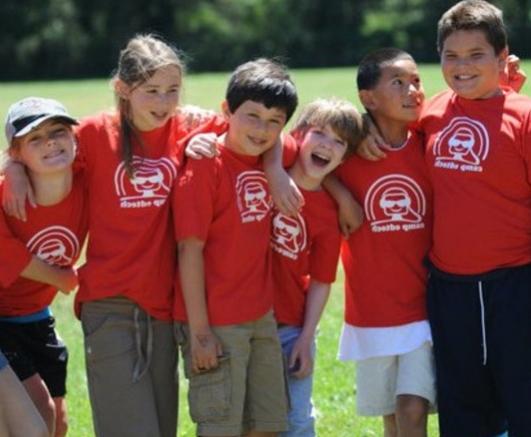 Programi igara za ljetni kamp usmjereni su na razvoj integracije i socijalizacije djece