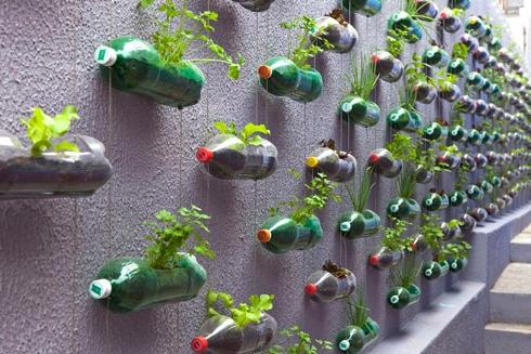 Kreativnost iz ničega: zanatske plastične boce za dječje igralište