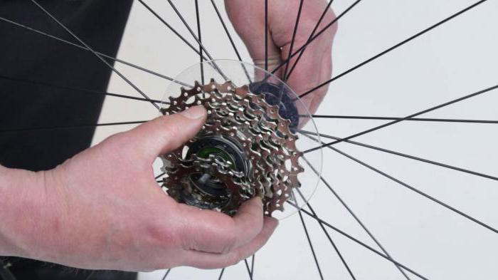 Kako ukloniti zvjezdice s stražnjeg kotača bicikla: podrobna uputa
